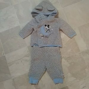 Baby clothes